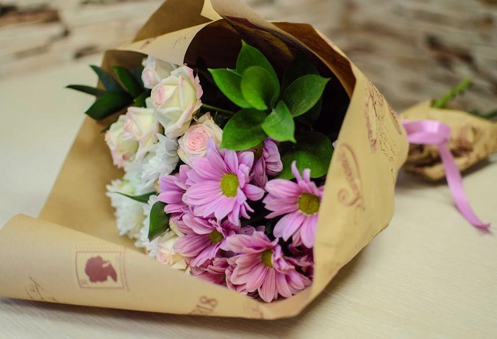 Букет цветов из: Розы и Хризантемы в Старочеркасской