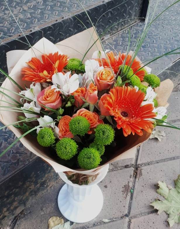 Букет цветов из: Герберы, Хризантемы, Альстромерии и Розы в Старочеркасской