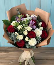 Букет цветов из:  Розы и Альстромерии в Старочеркасской