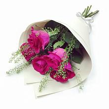 Букет цветов из:  Розы в Старочеркасской