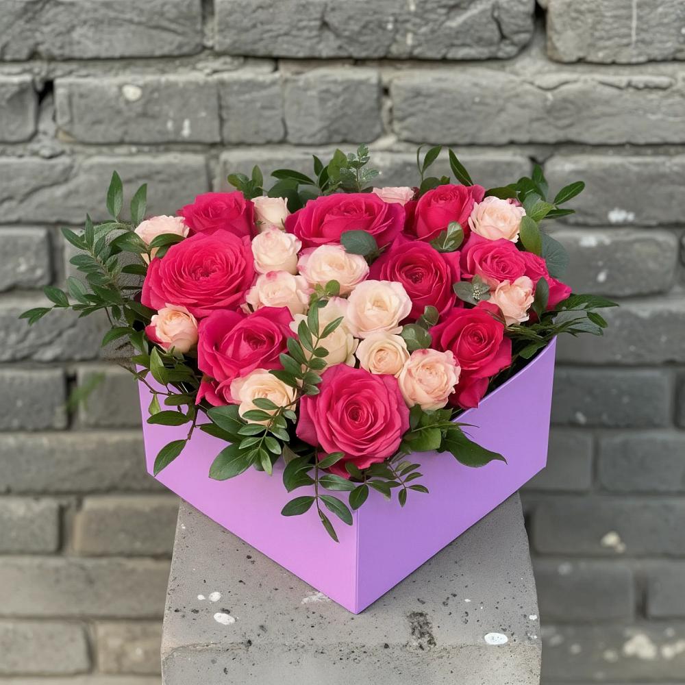 Цветочная композиция из Розы в коробке в Старочеркасской