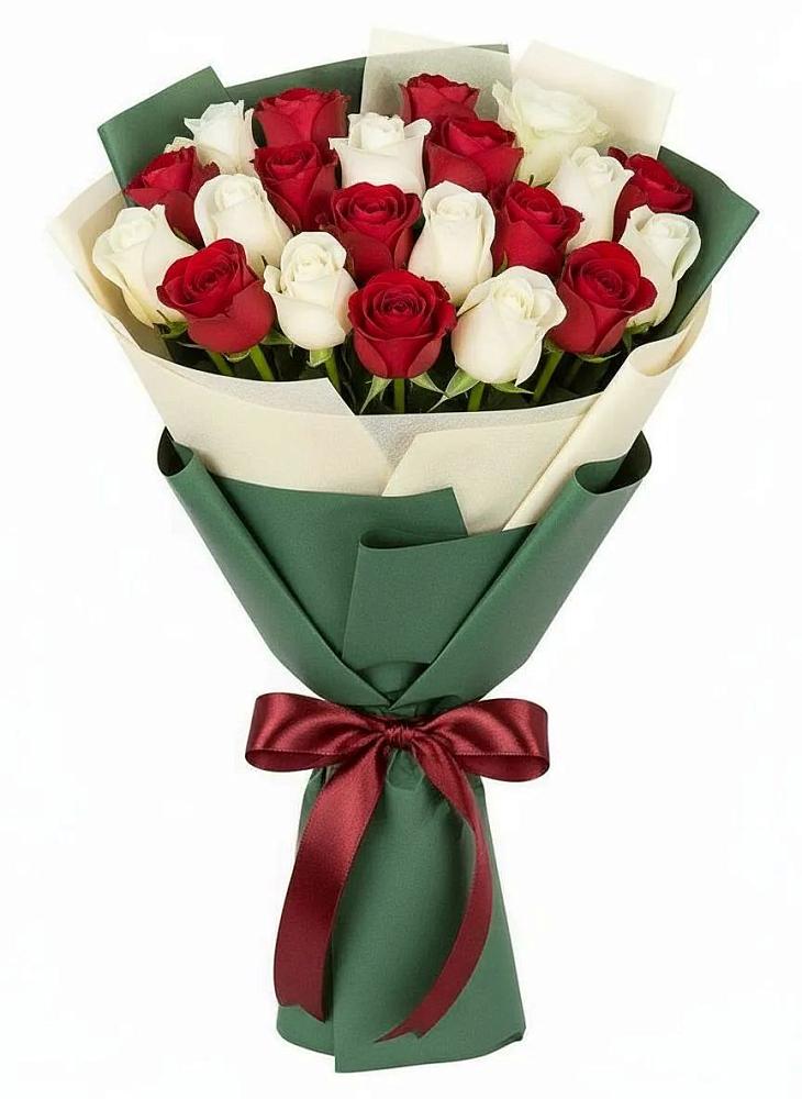Букет Микс из красных и белых роз в Старочеркасской