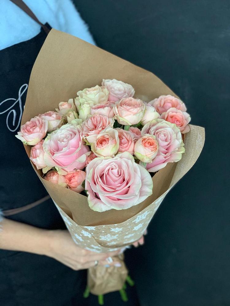 Букет цветов из: Хризантемы и Розы в Старочеркасской