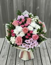 Букет цветов из:  Альстромерии, Гвоздики, Розы и Хризантемы в Старочеркасской