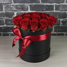 Цветочная композиция из Розы в шляпной коробке в Старочеркасской