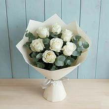 Букет Белые розы в Эвкалипте в Старочеркасской