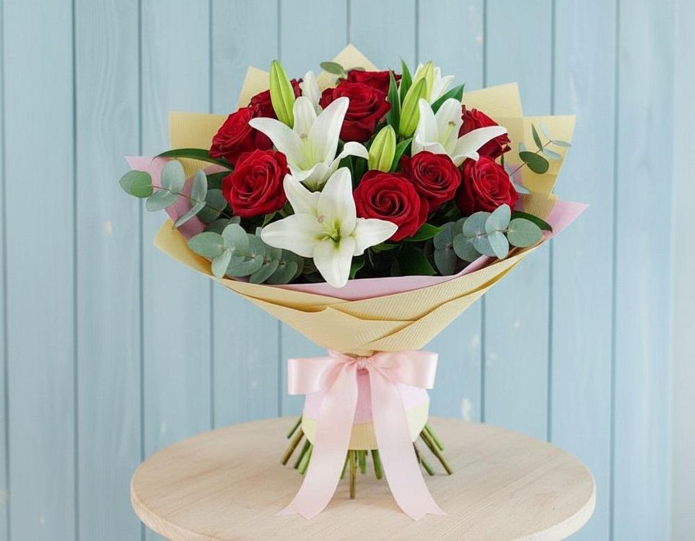 Букет цветов из: Лилии и Розы в Старочеркасской