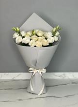 Букет цветов из:  Розы и Лизиантусы #REPLACE_PRED# Старочеркасской